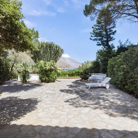 Apartment Scopello Flat With Panoramic Courtyard And Parking *